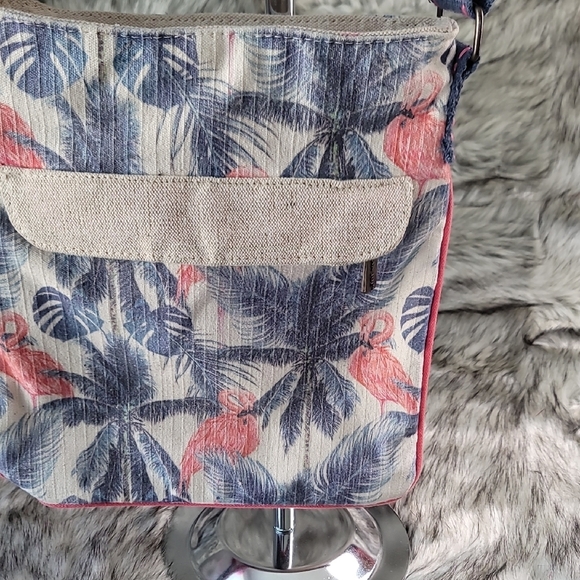 Caribbean Joe Tropical Print Accessory - Picture 3 of 11